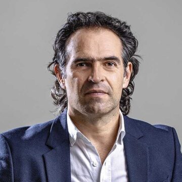 Fico se lanza a construir gran coalición democrática