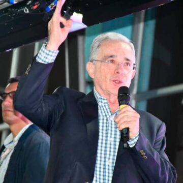 Arranca sólida y razonada oposición a Petro